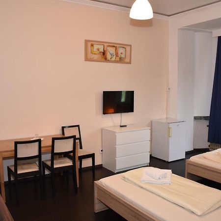 Hotel Schaum ดุสเซลดอร์ฟ ภายนอก รูปภาพ