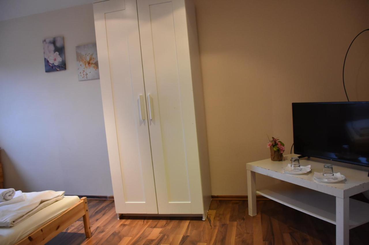 Hotel Schaum ดุสเซลดอร์ฟ ภายนอก รูปภาพ