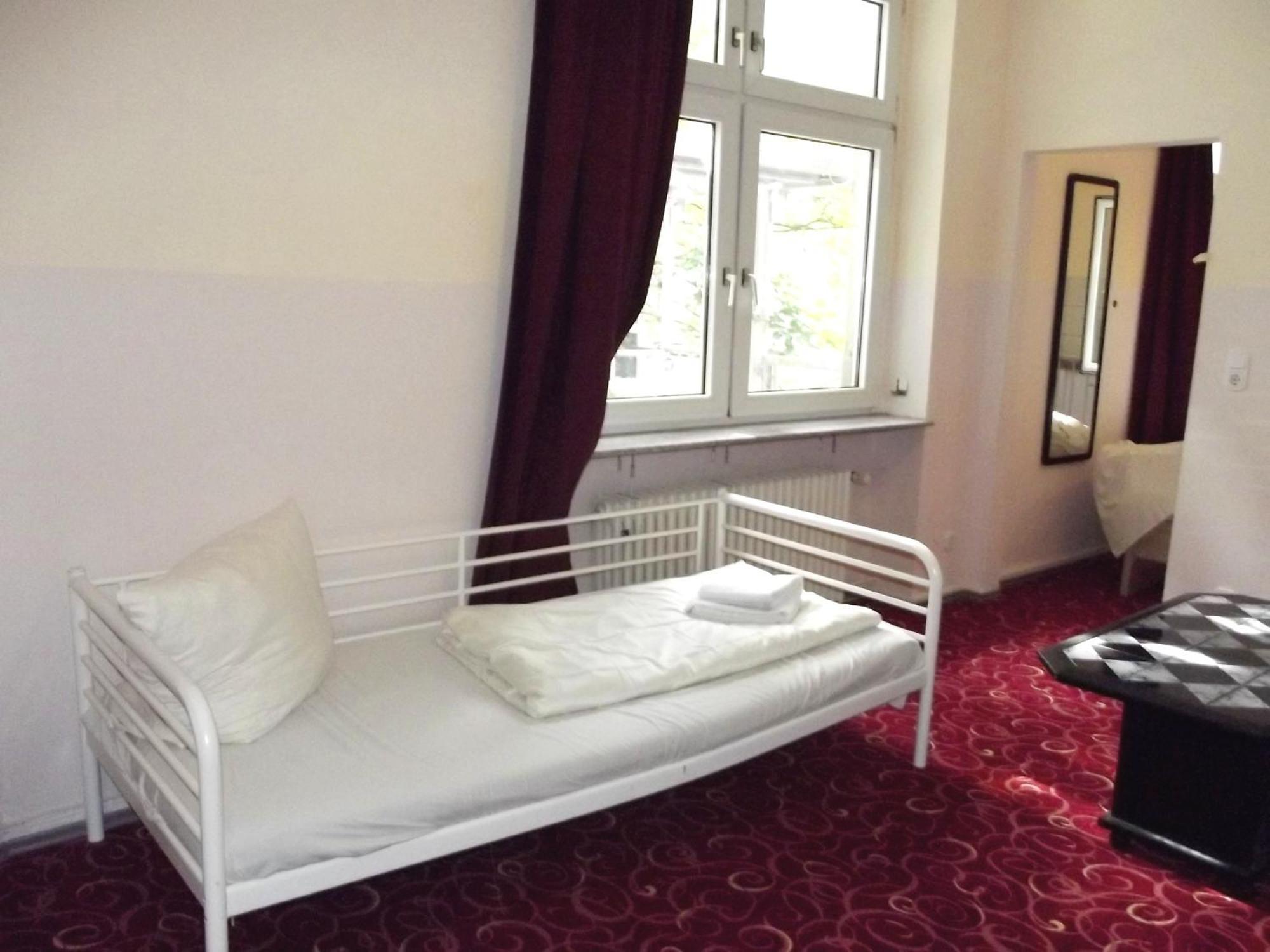 Hotel Schaum ดุสเซลดอร์ฟ ภายนอก รูปภาพ